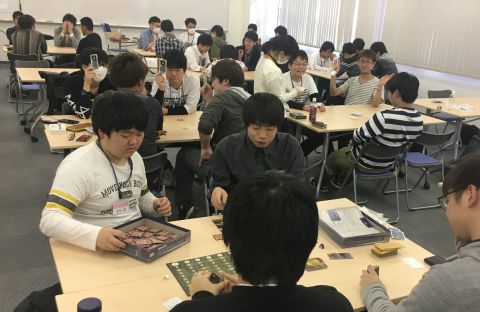 ゲームプランナー学科、1&2年生合同アナログゲーム大会